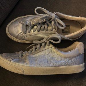 SILVER VEJA SNEAKERS